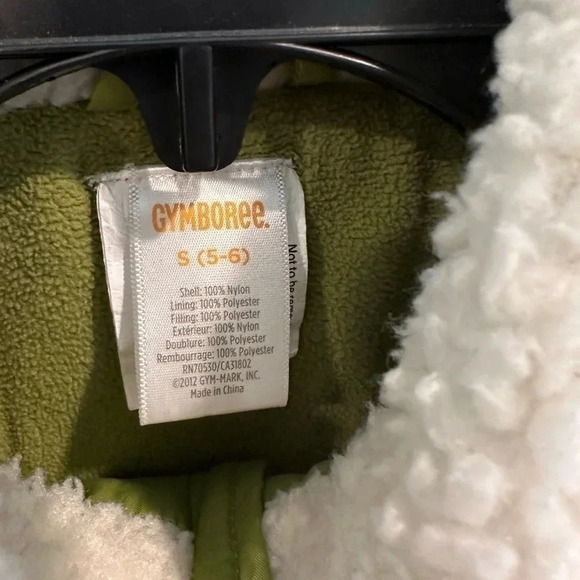 Gymboree - LIKE NEW  - puffer vest. Size 5-6 - Picture 5 of 5